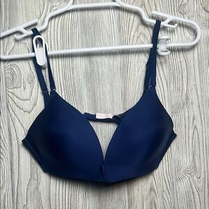 Women’s Victoria Secret No Wire Navy Blue Size 34C